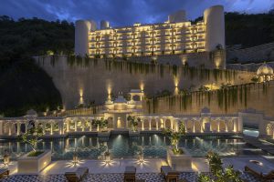 How Lighting Design Shapes Mood in Hospitality Interiors